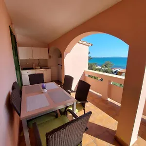 https://villa-matea-vir-23234.hotelinzadar.com